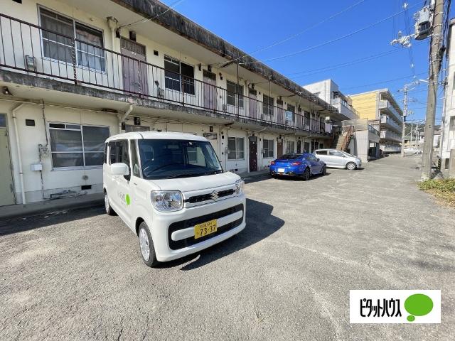 加茂マンション（111） 駐車場
