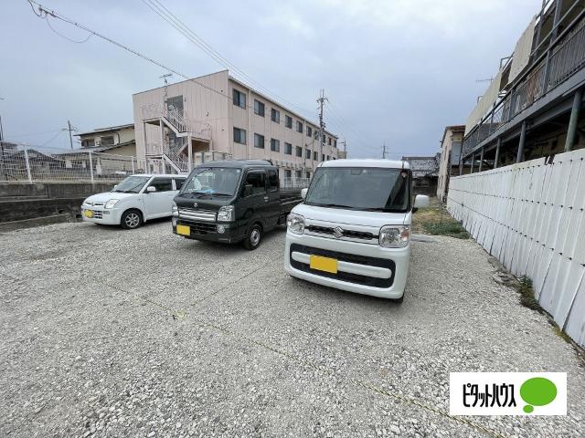ヴィラさくら（103） 駐車場
