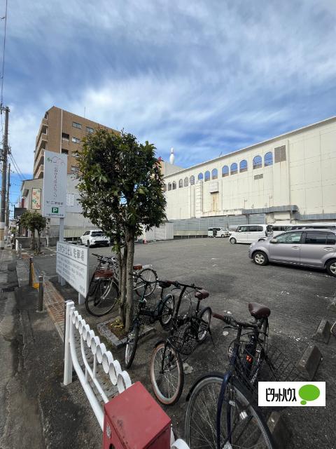 元寺ウインビル（3Ｆ） 駐車場