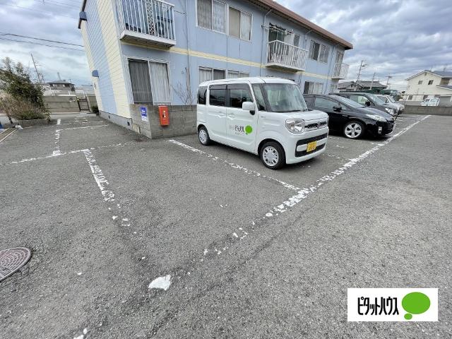 コープU5（207） 駐車場