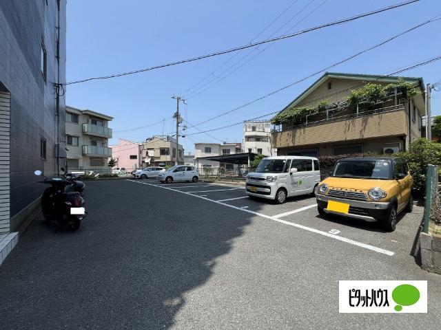 和歌山市西布経丁マンション 駐車場