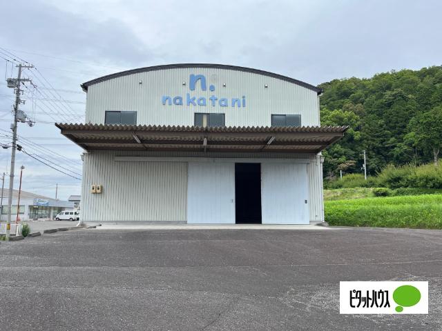 七山倉庫 エントランス