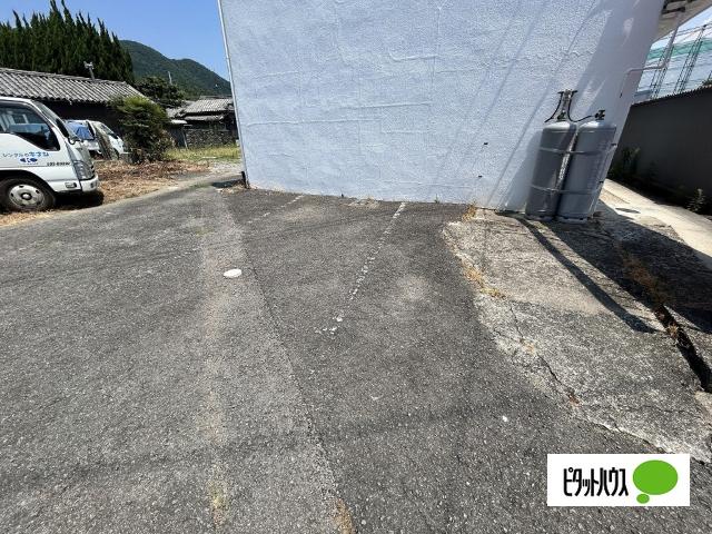 ビアンコ内原（212） 駐車場