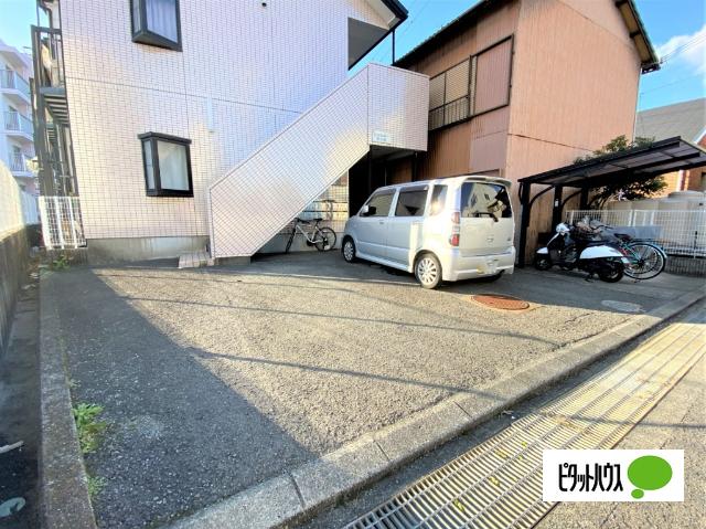 ピュアカントリー中之島（106） 駐車場