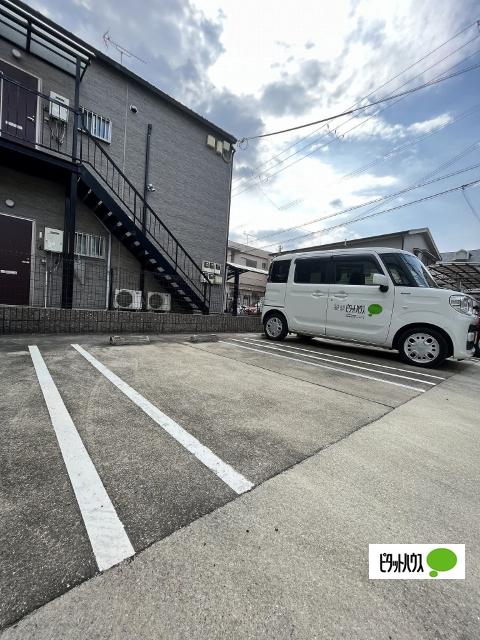 ビーライフ有本（102） 駐車場