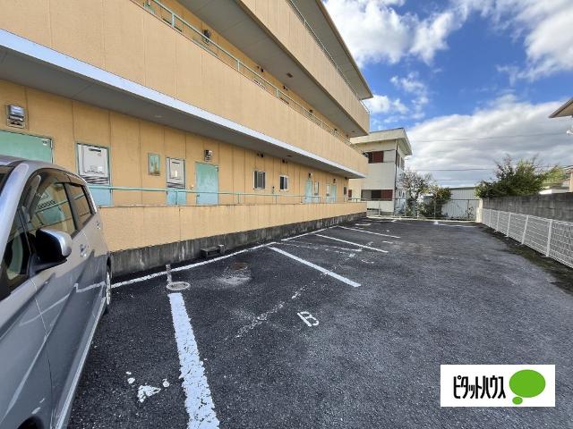 コーポ榎本（104） 駐車場