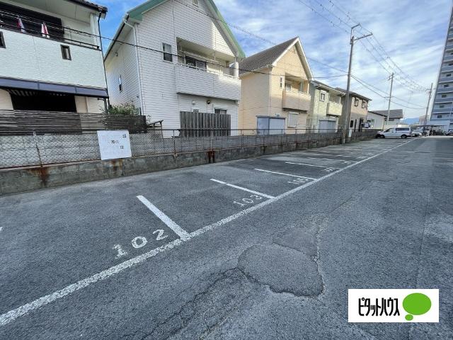 ヴィラ千代マンション（201） 駐車場
