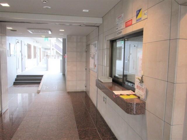 和歌山市鳴神マンション ロビー