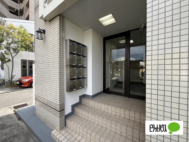和歌山市伝法橋南ノ丁マンション エントランス