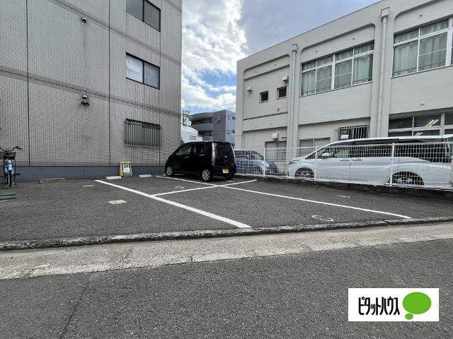和歌山市伝法橋南ノ丁マンション 駐車場