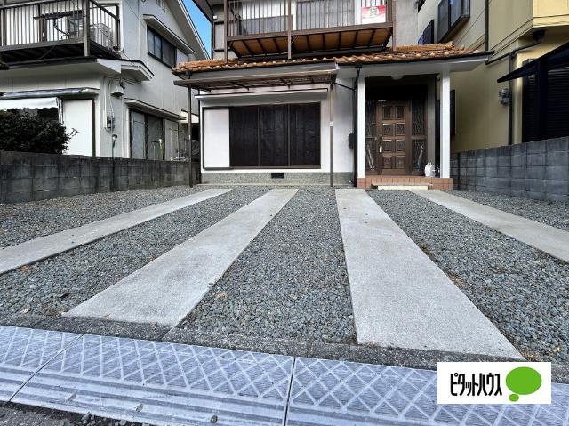 内原398-28戸建て 駐車場