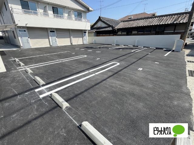 和歌山市杭ノ瀬アパート 駐車場