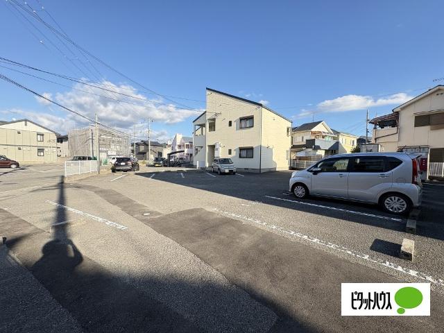 グリーンフルとまとⅡ（215） 駐車場