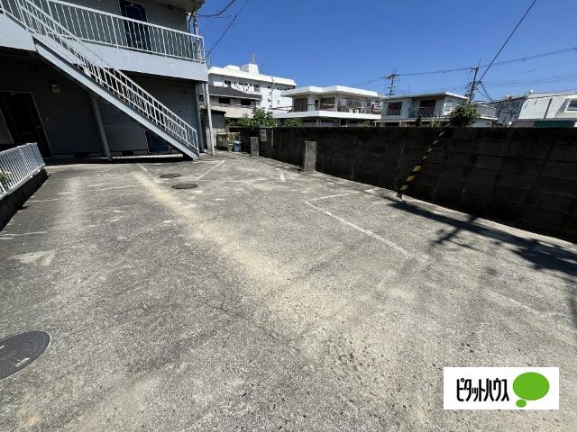ワンルームホープ（101） 駐車場