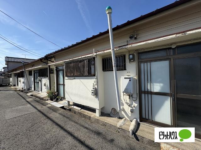 西本住宅（S-02） エントランス