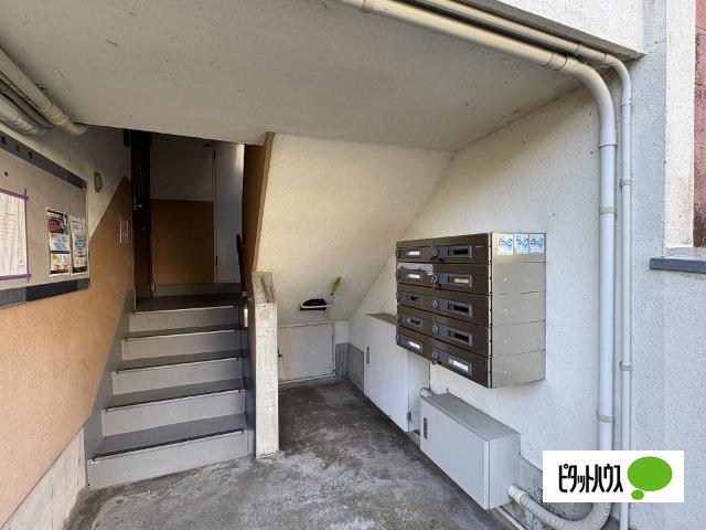 ビレッジハウス鳴滝３号棟（0505） エントランス