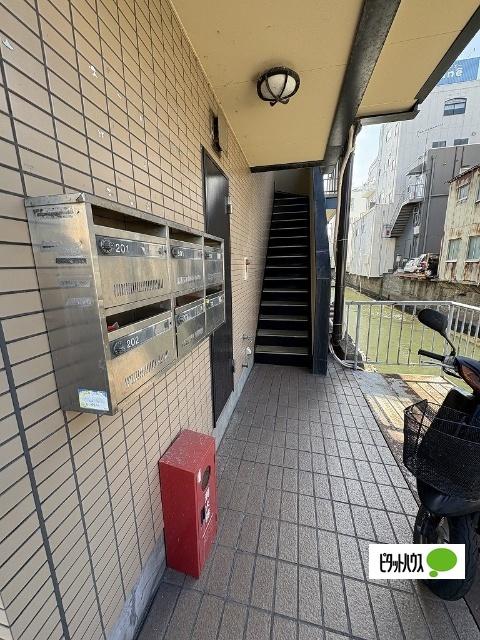めぐみハイツ（301） ロビー