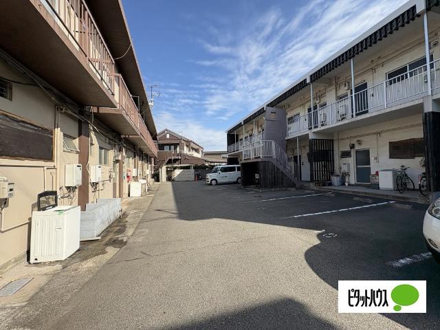 メゾン湊（5） 駐車場
