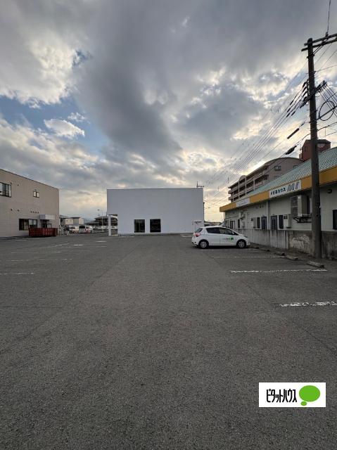 紀三井寺店舗（-） 駐車場