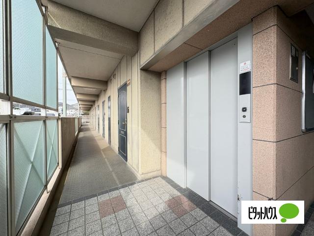 GM　IWADE（701） エントランス