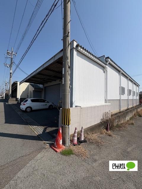 和歌山市西浜倉庫・収納庫 エントランス