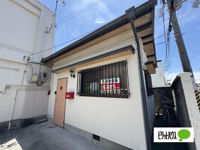 和歌山市西庄一戸建 エントランス