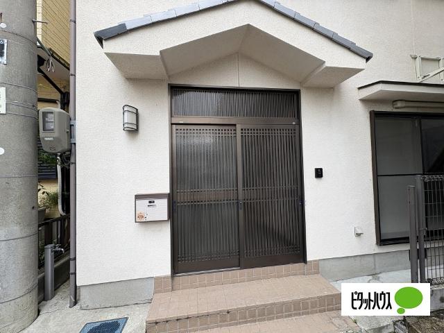 岩出市中黒戸建（-） エントランス