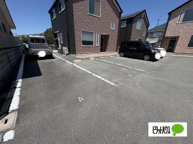 ラぺ 駐車場