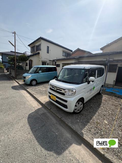 川辺285-10事務所 駐車場