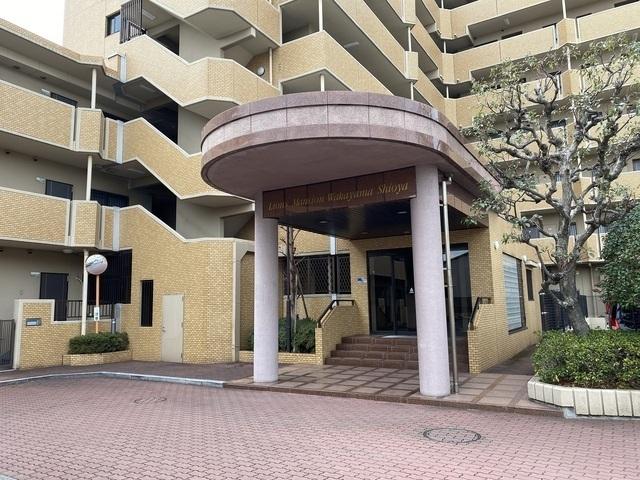 和歌山市塩屋マンション エントランス