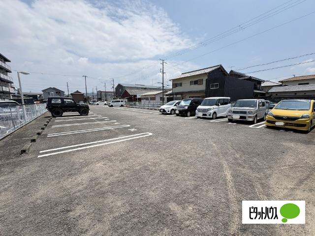 ビレッジハウス湯浅1号棟（0303） 駐車場