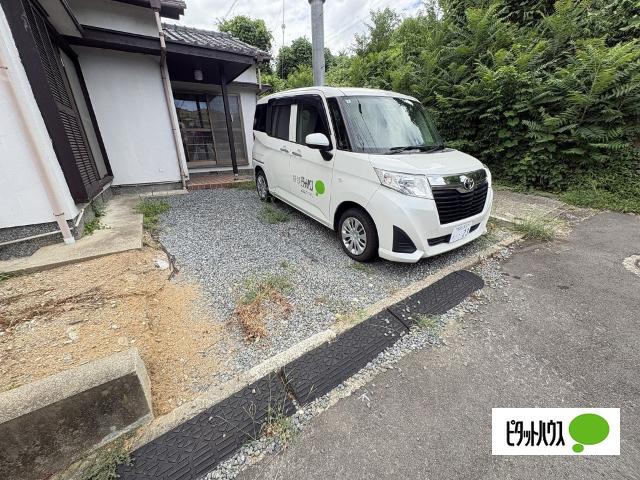 岩出市山崎戸建108-33（-） 駐車場