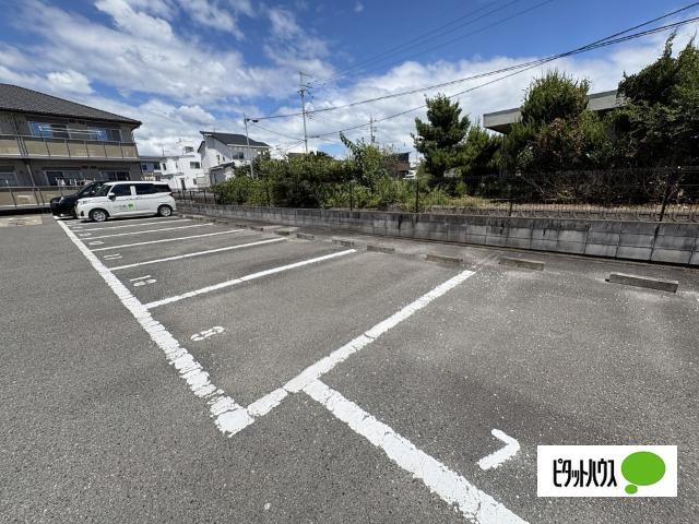 ローパスⅠ（103） 駐車場