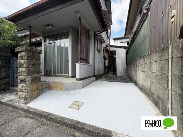 園部349-5戸建て（-） 駐車場