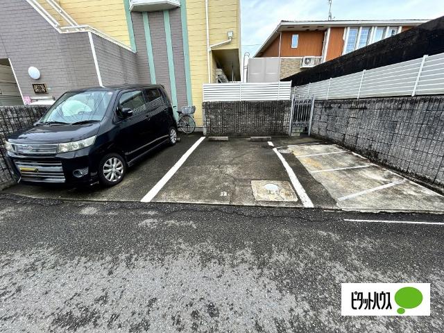 和歌山市西浜アパート 駐車場