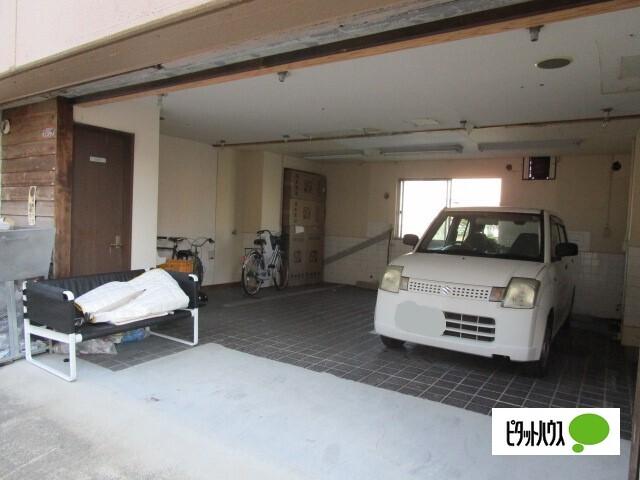 サンライフビル（301） 駐車場