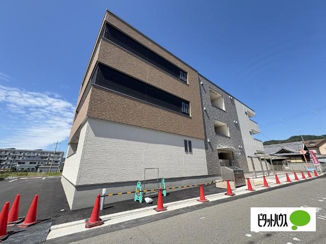 グランフロイデ六十谷 物件画像