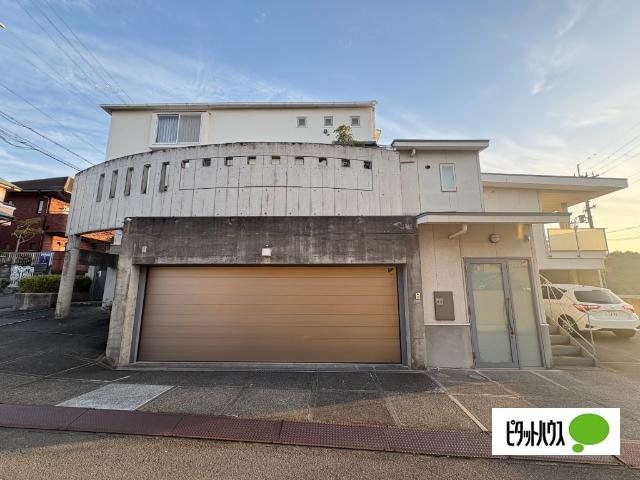 関戸4丁目戸建 駐車場