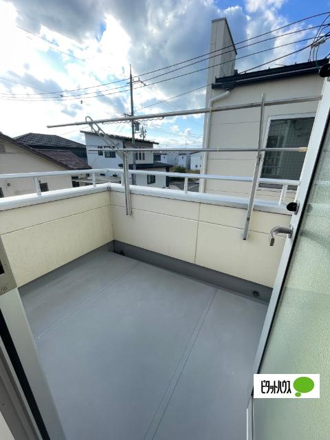 本脇戸建賃貸（2棟） バルコニー