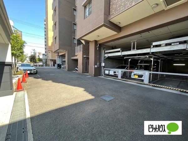 セレッソコート和歌山アクロス805号 駐車場