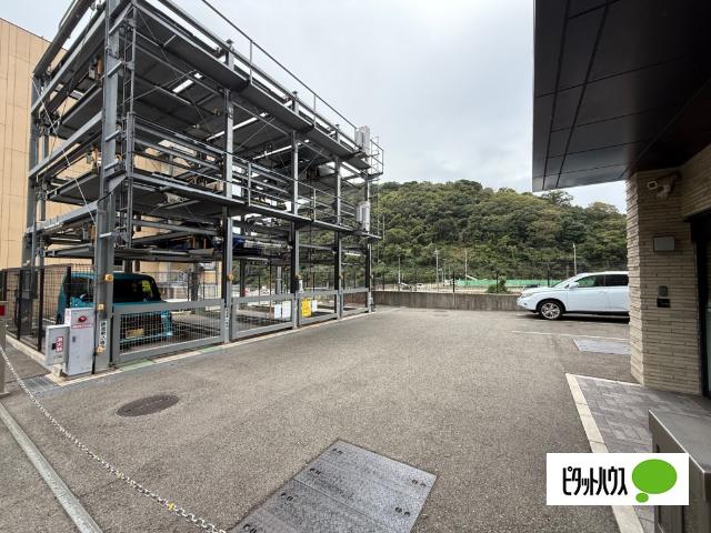シャリエ和歌山大学ヴェリテ 駐車場