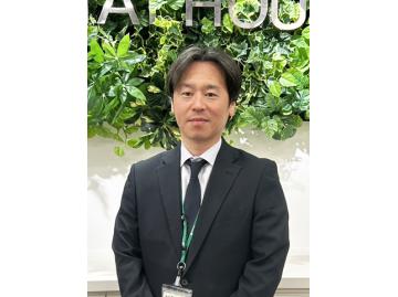 スタッフのサムネイル