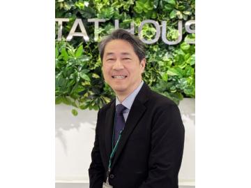 スタッフのサムネイル