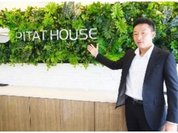 スタッフのサムネイル