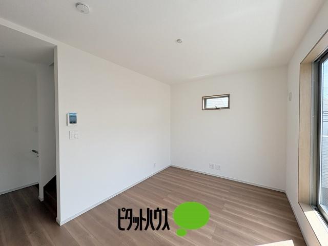 いろどりアイタウン立川市砂川町8丁目 リビング