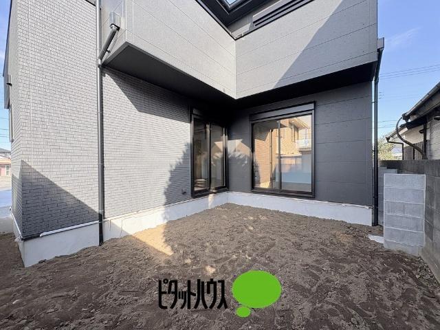 武蔵村山市岸1丁目全2棟　B号棟 庭