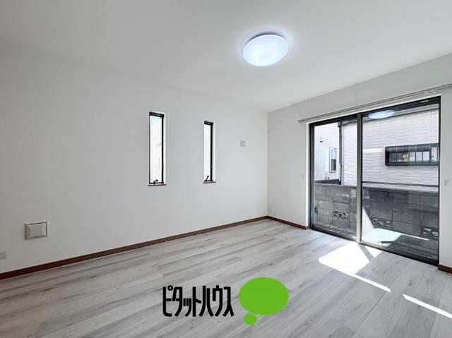 東大和市仲原1丁目　中古戸建 リビング