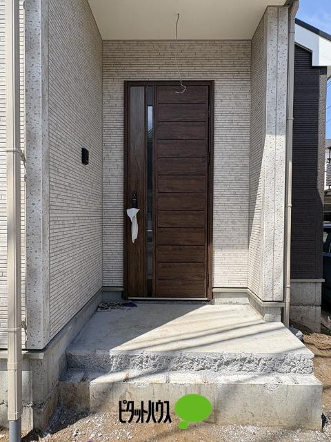 いろどりアイタウン立川市砂川町8丁目 玄関