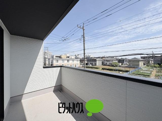 KIS武蔵村山市学園1期全3棟　3号棟　 バルコニー