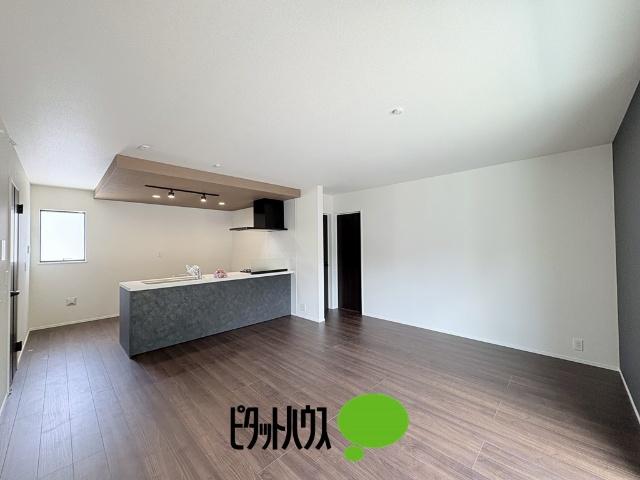 リナージュネクスジー瑞穂高根第1期全6棟　6号棟 リビング